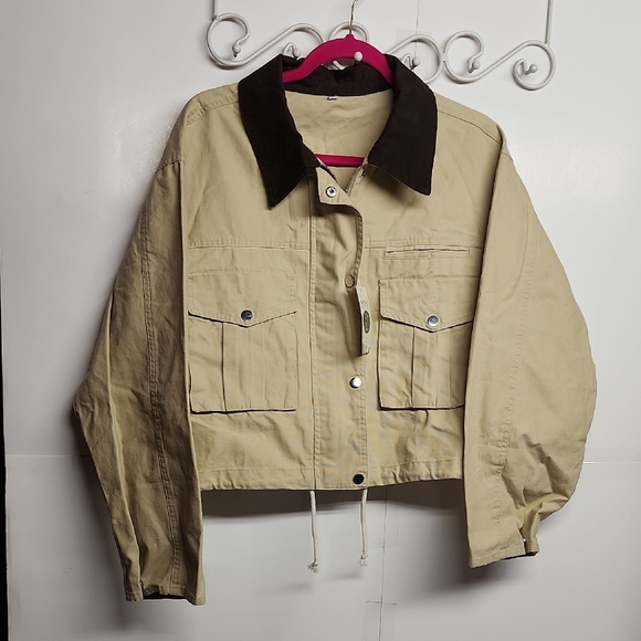 megfie Jackets & Blazers - Megfie Light Tan With Dark Brown Collar Sz L Lightweight Barn Jacket Gorpcore